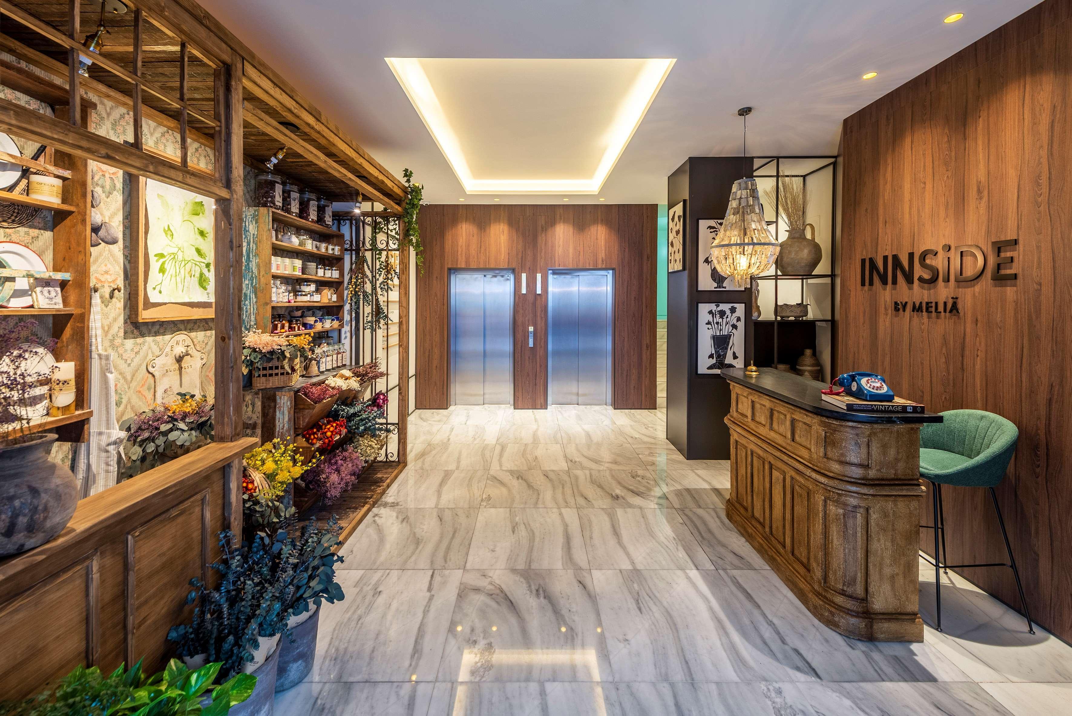 Innside By Melia Madrid Gran Via Bagian luar foto